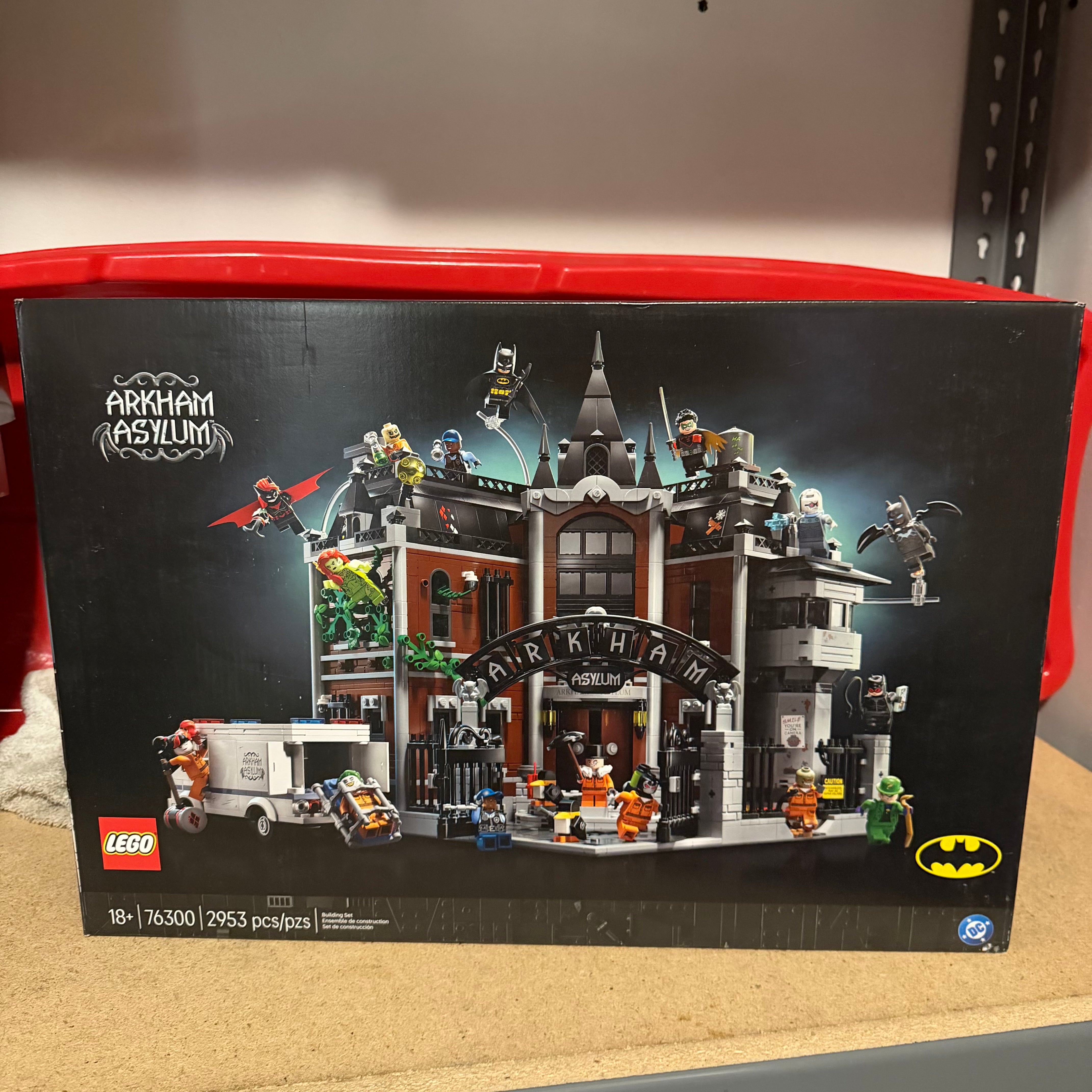 Arkham Asylum - NEW/Sealed - 76300