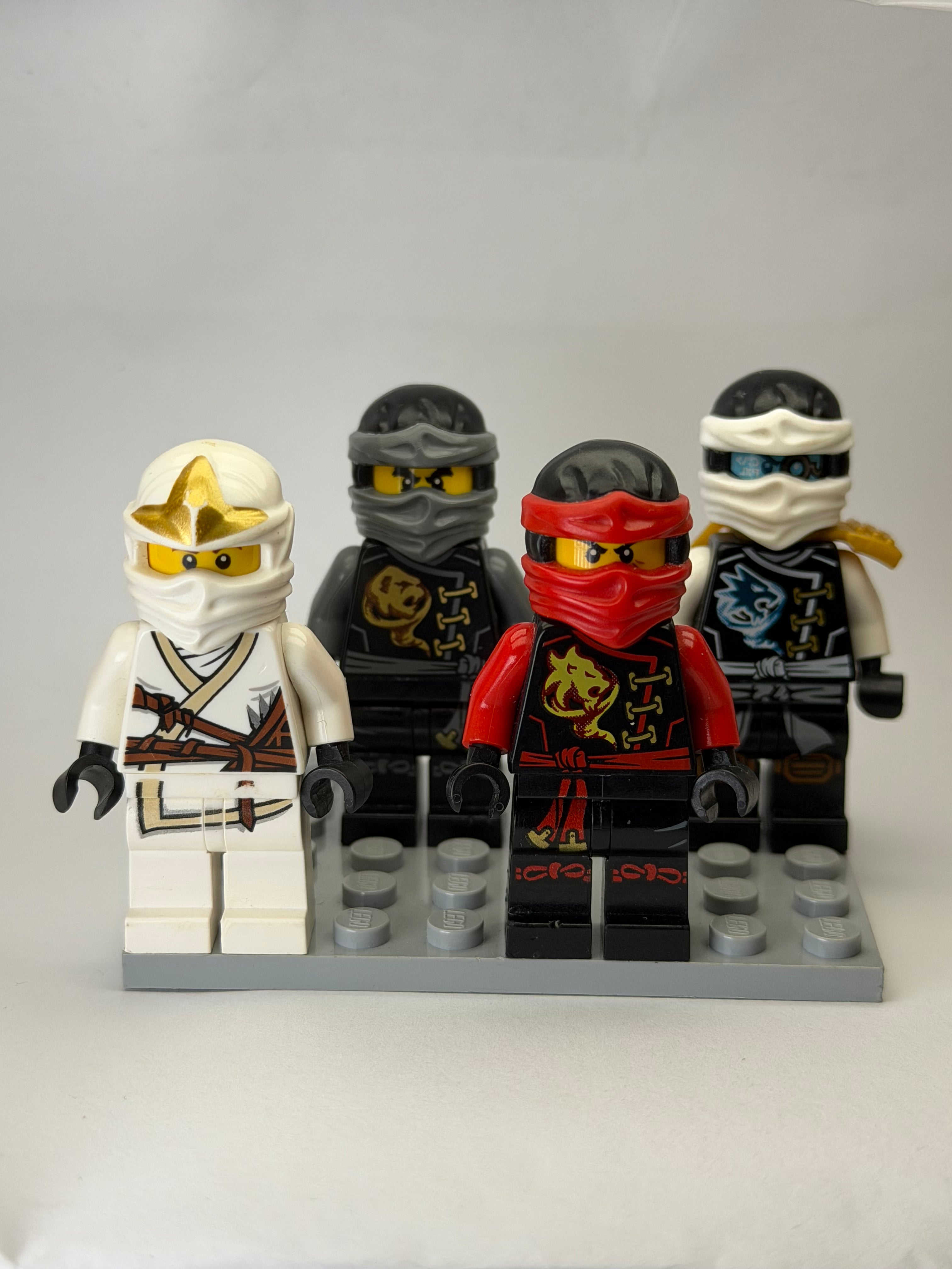 4 Ninjago Minifigure Combo