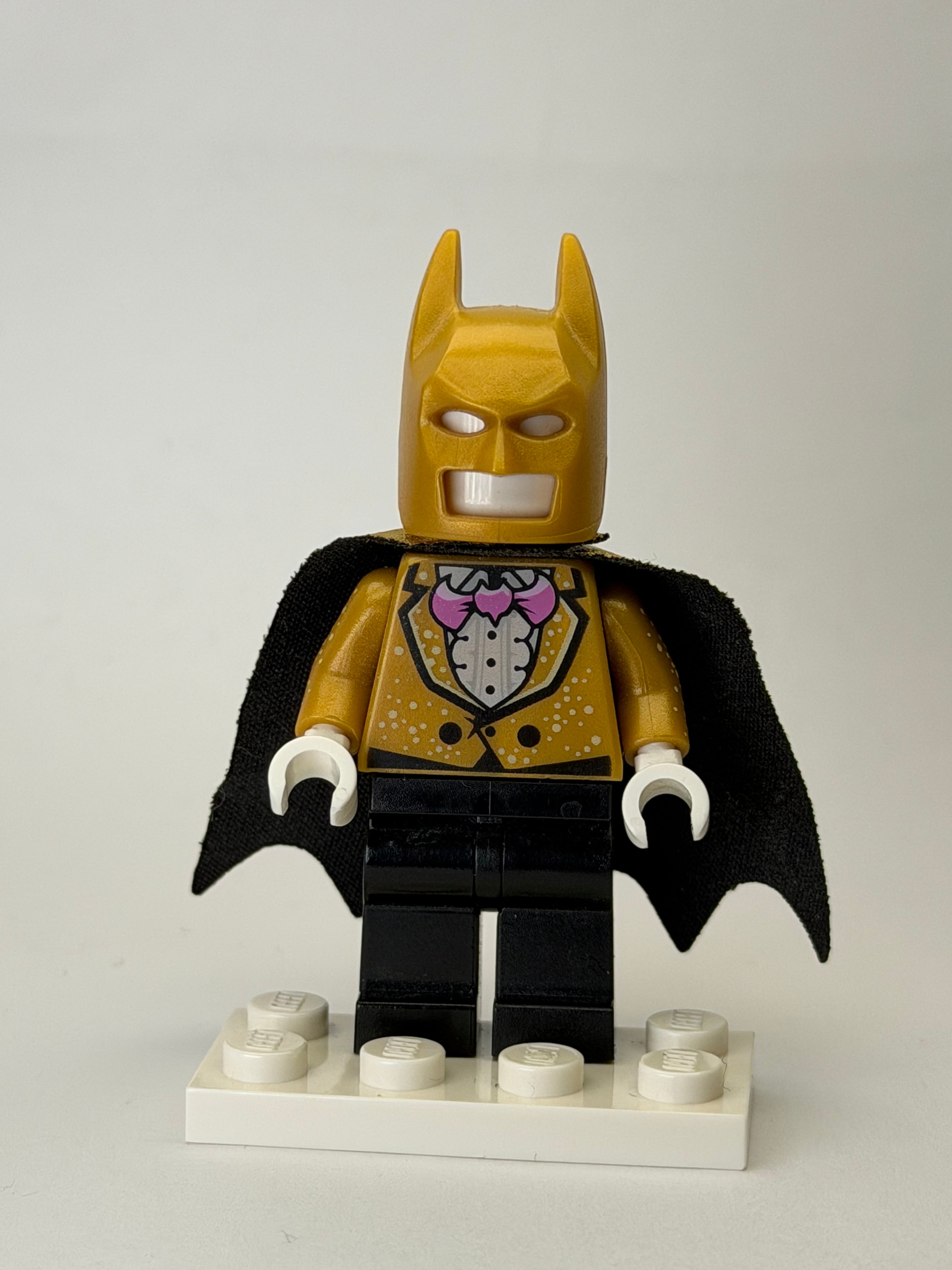 Batman - The Bat-Pack Batsuit - sh0310