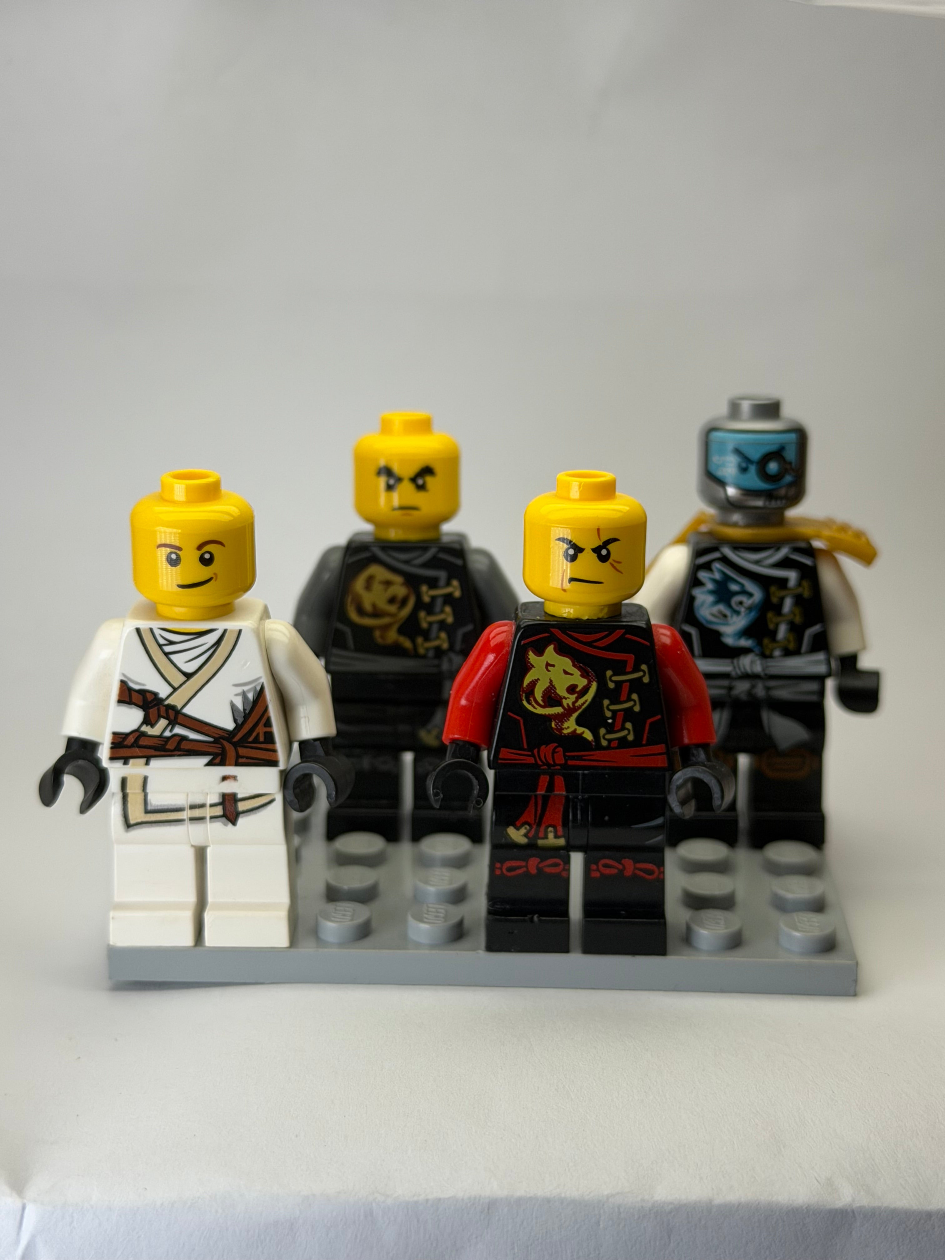 4 Ninjago Minifigure Combo