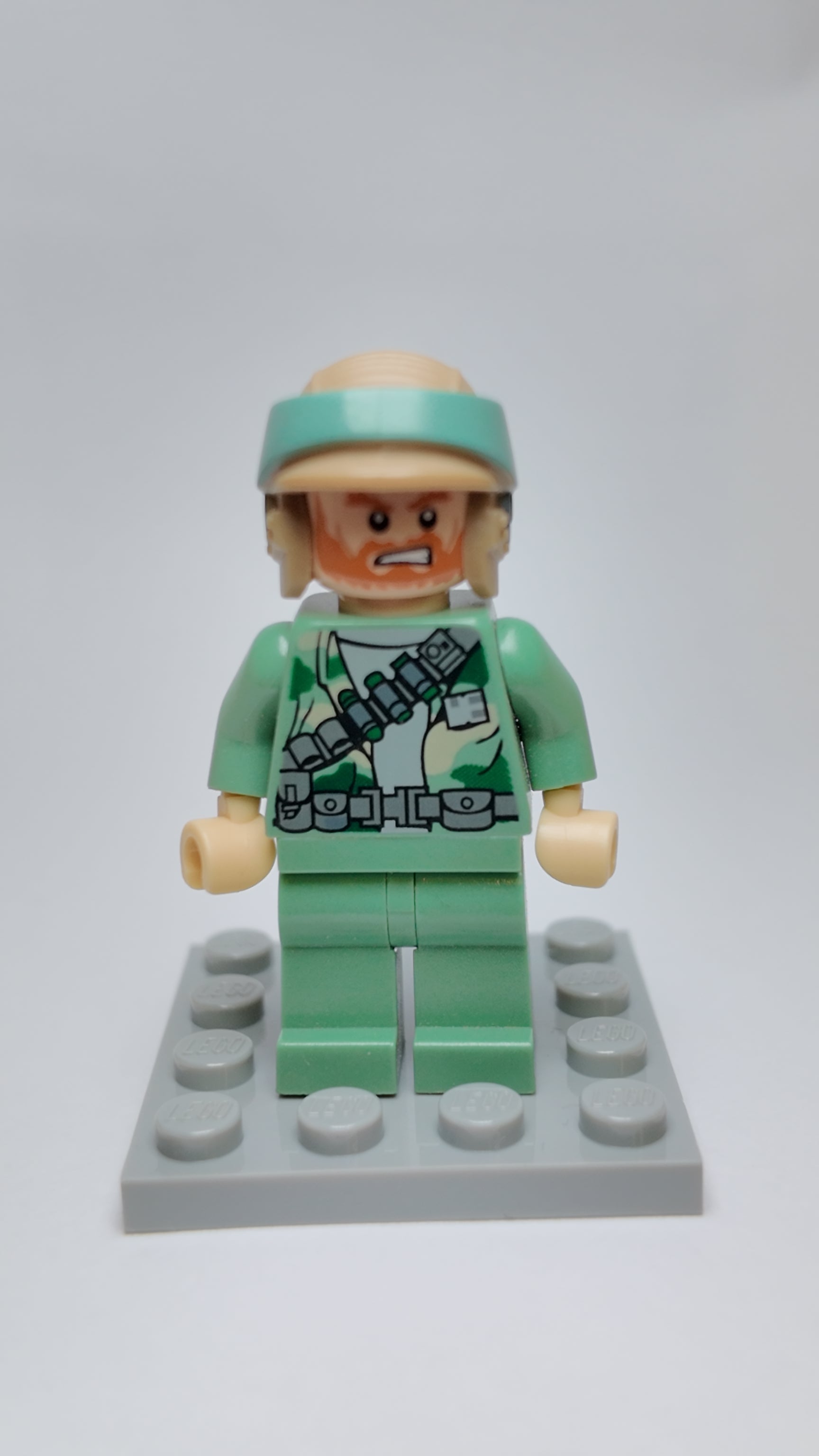 Endor Rebel Commando - Beard & Angry Duel Sided Head - sw0511