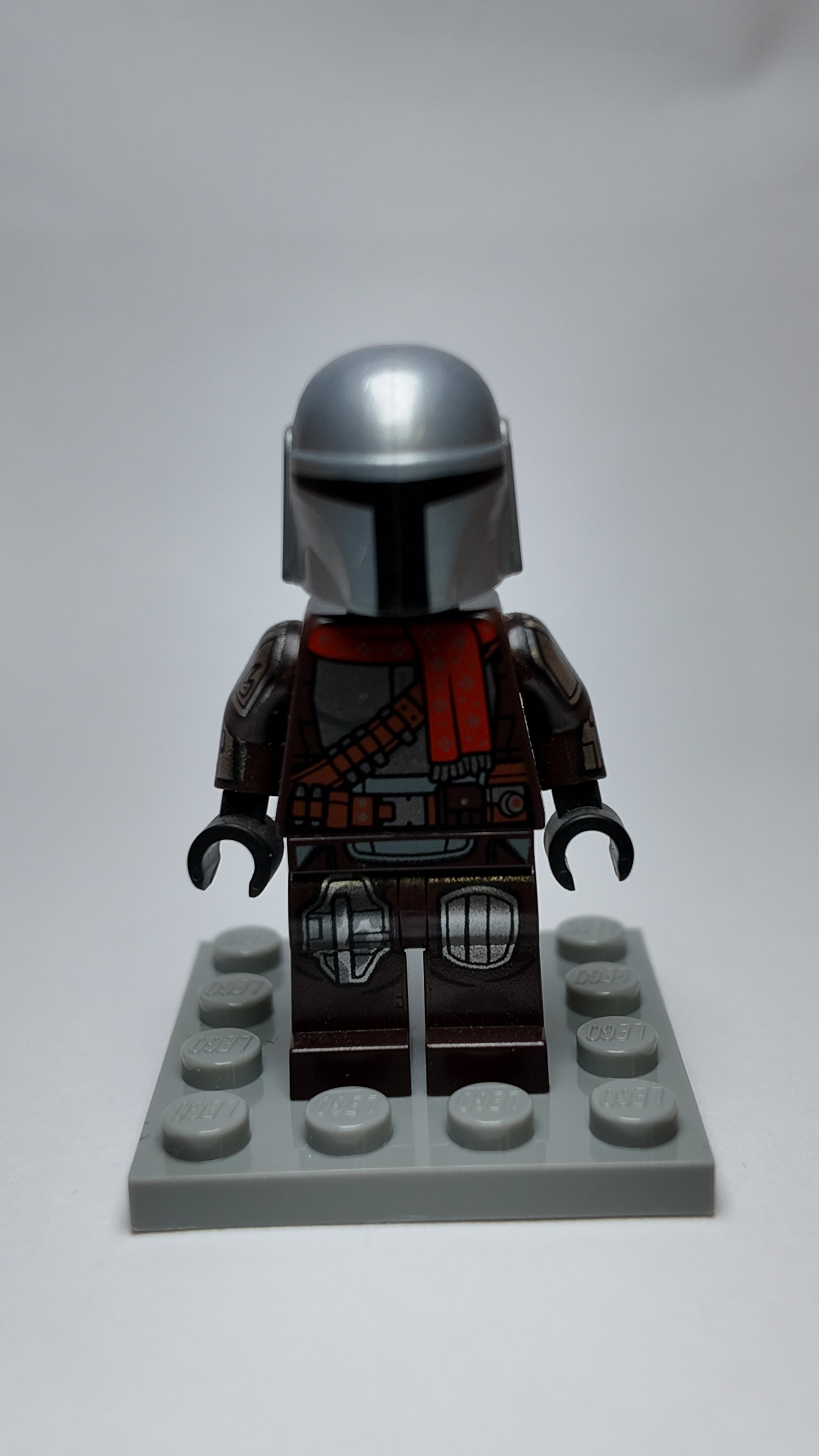 The Mandalorian/ Din Djarin / 'Mando' Holiday Scarf - sw1170