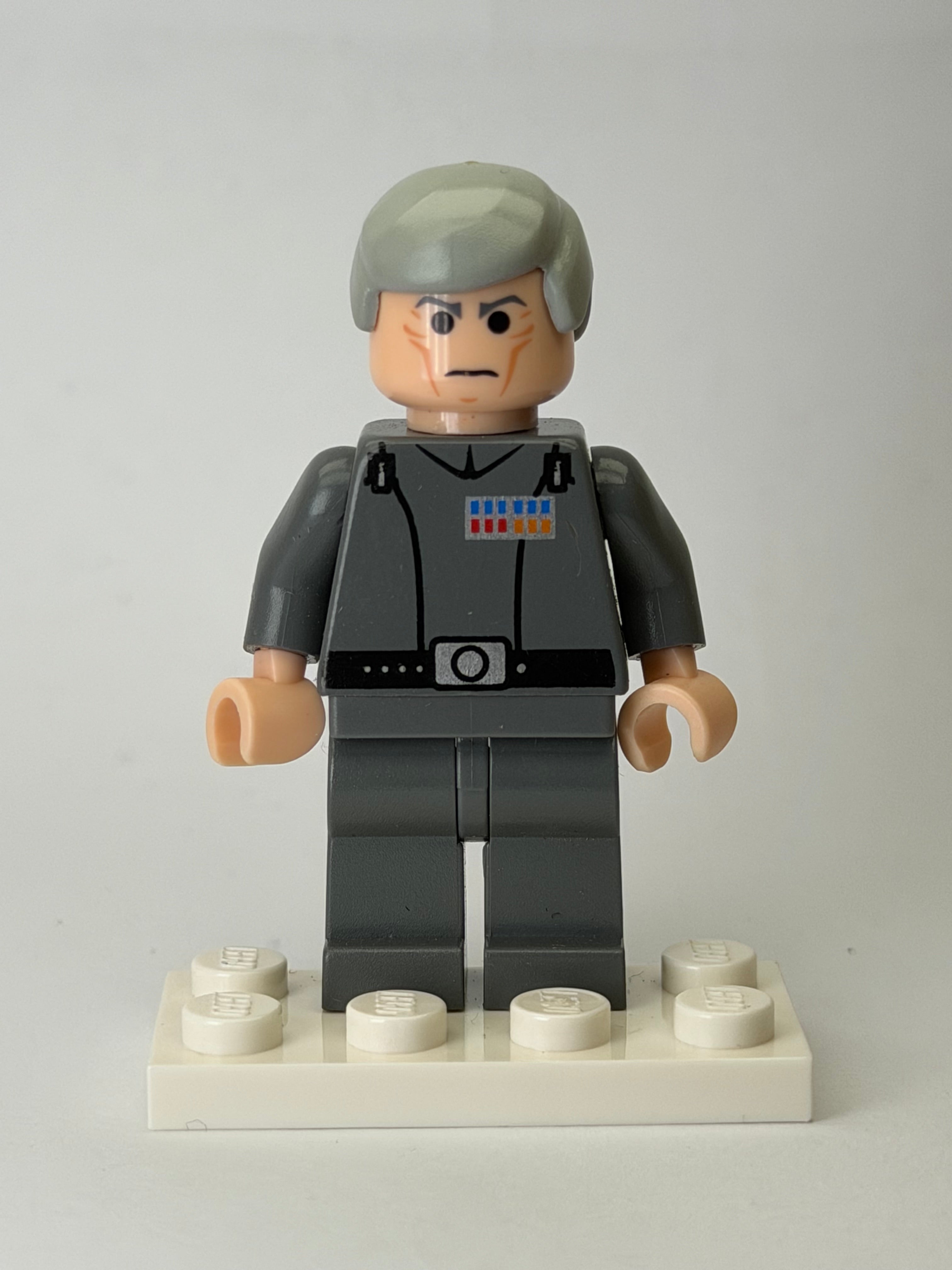 Grand Moff Wilhuff Tarkin - sw0157