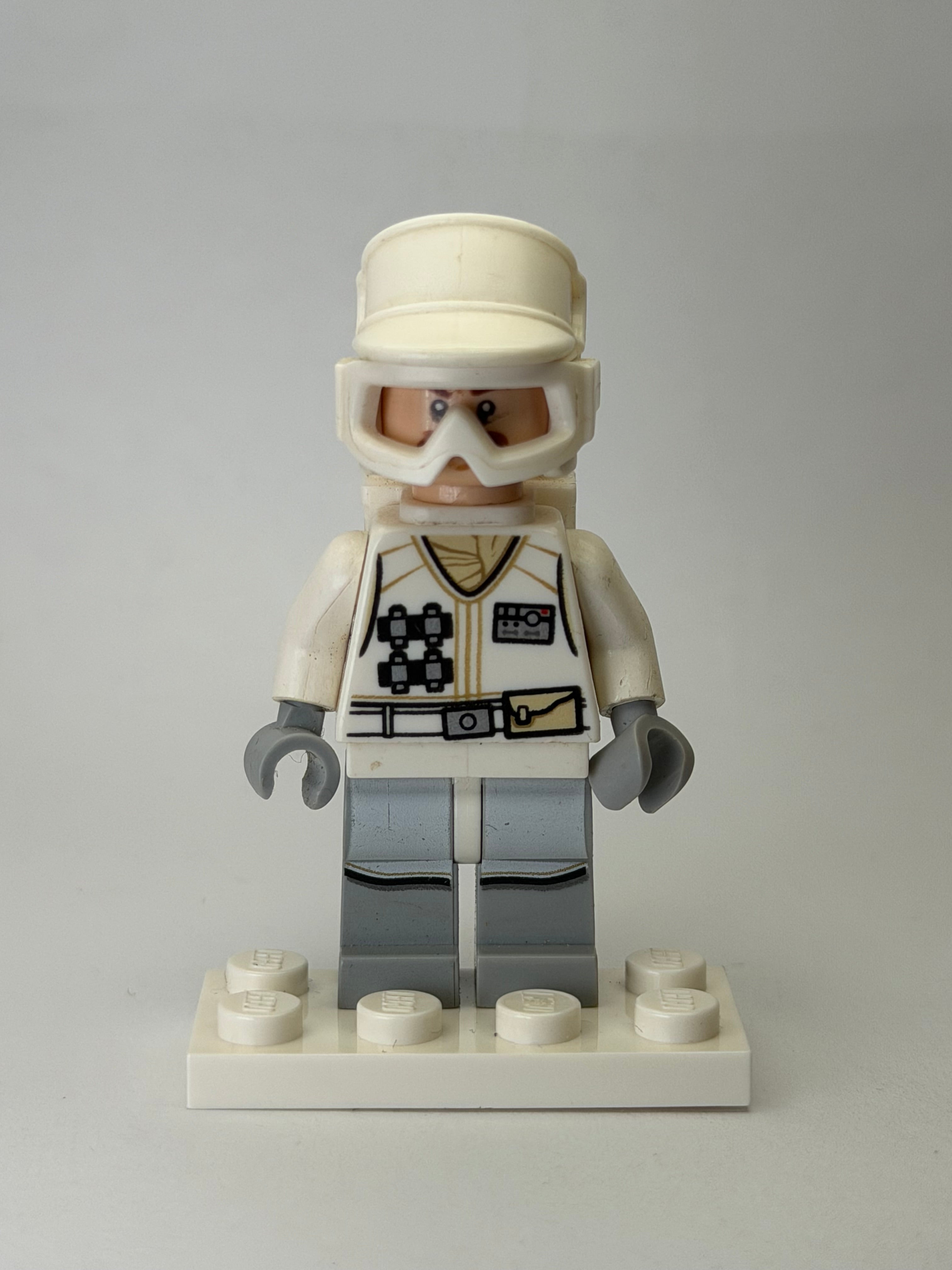 Hoth Rebel Trooper White Uniform - sw0760